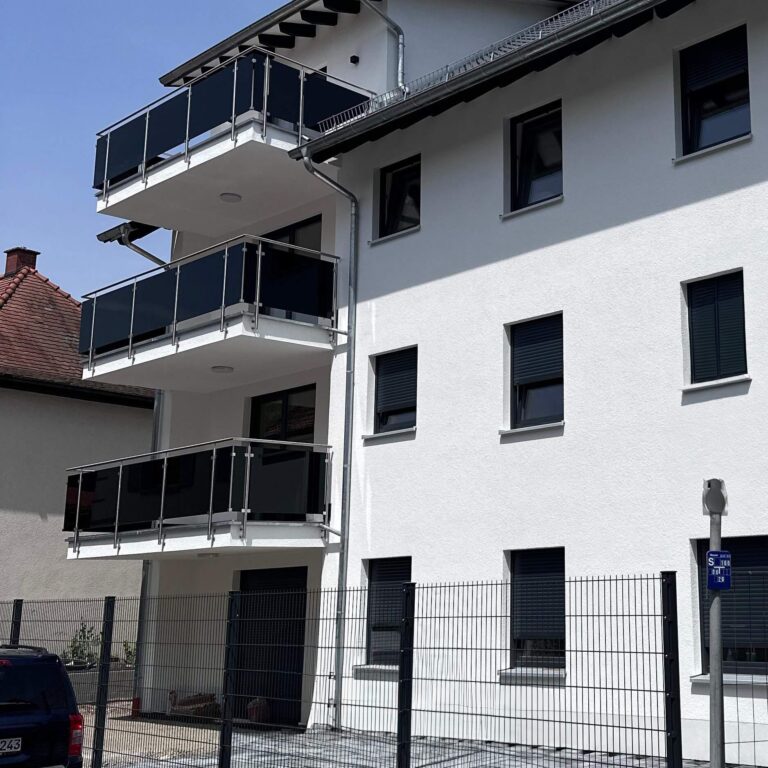 Glas Balkongelaender Mit Handlauf
